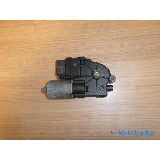 VW Golf VI Variant 2010 Schiebedachmotor Vorderseite