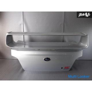 Subaru Original GDB Impreza Heckspoiler hinten mit großem Flügel hinten Subaru Emblem Silber