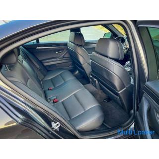 BMW 5er-Reihe F10 550i **ÖAMTC PICKERL NEU** Limousine