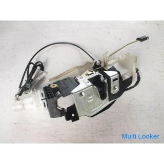 Mercedes Benz R230 right door lock. test OK