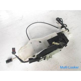 Mercedes Benz R230 right door lock. test OK