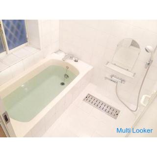 Recruitment of drinking friends Drinking party every night at a drink lover's share house