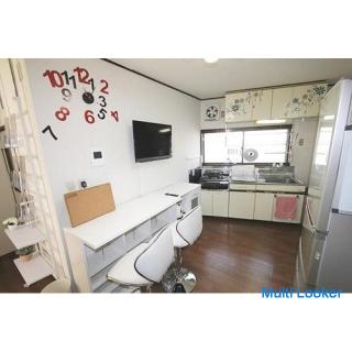 1 minute walk from the station! A safe share house even if you return late!