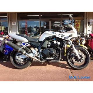 Yamaha FZ400 Water-cooled 4-cycle 16-valve 4-cylinder Carbon muffler Silver