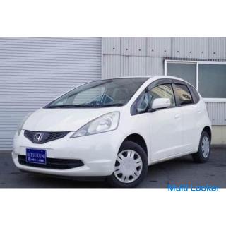 Honda's popular compact car! Fit
