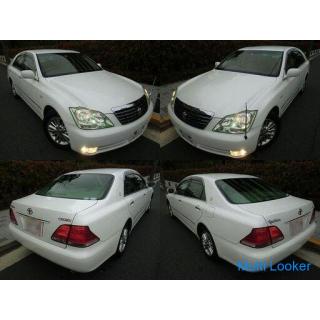 TOYOTA CROWN Royal Saloon - 69,000 km