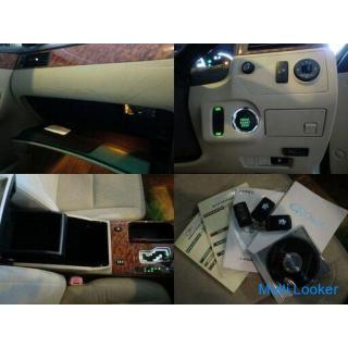 TOYOTA CROWN Royal Saloon - 69,000 km