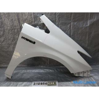 Toyota Prius ZVW30 right fender