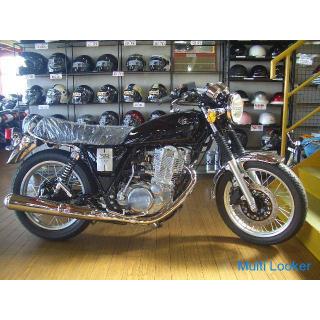 Yamaha SR400 (black)