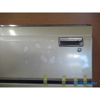 Toyota Crown MS110 front left / passenger door