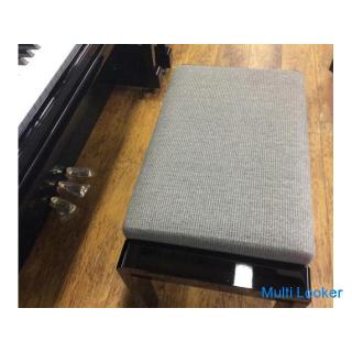 Luxury piano chair, new fashionable, made in Japan