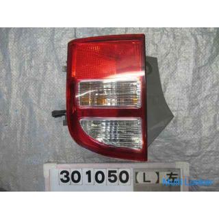 Toyota Isis ANM10 lower left tail lamp