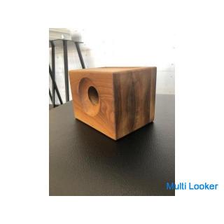 Wooden iPhone speaker walnut