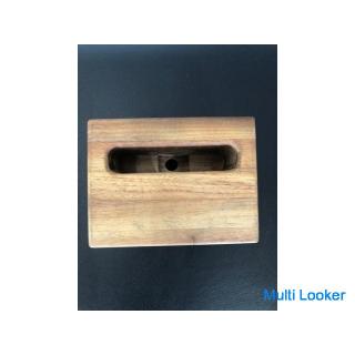 Wooden iPhone speaker walnut