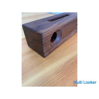 Wooden iPhone speaker walnut