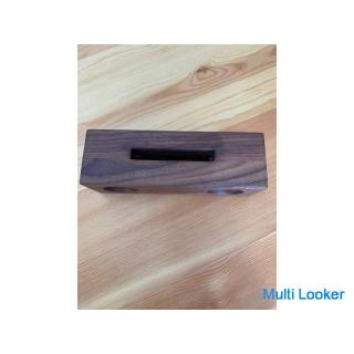 Wooden iPhone speaker walnut