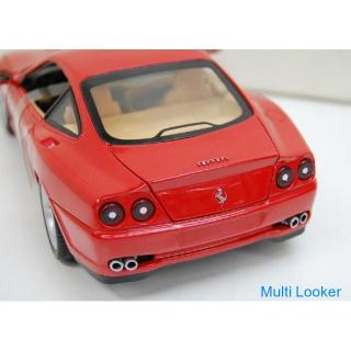 Hot Wheels Ferrari 550 Maranello model red 1/18 scale figure