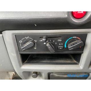 Nissan Clipper truck 5-speed - navigation