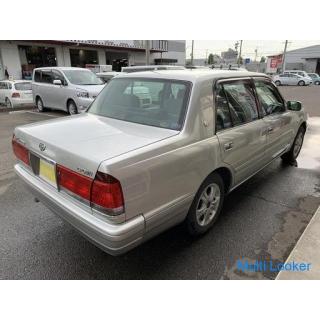 Toyota Crown Sedan 2.0 Super Deluxe Mild Hybrid