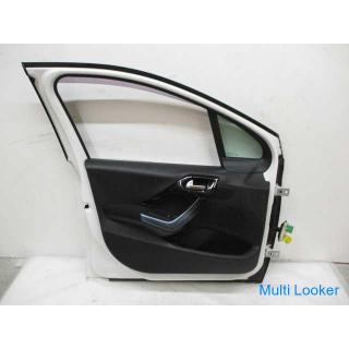 25 years Peugeot 208 A95F01 Left front door panel