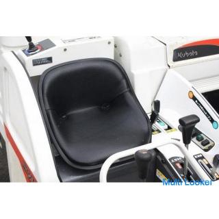 Kubota Combine AR213 Aerostar 2 row cutting 12.5 hp auger crawler new item 153 hours