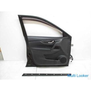 2015 X-Trail T32 Left Front Door G41