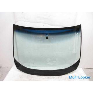 2010 Nissan Elgrand PE52 Windshield M1A4A with blur