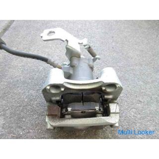 2016 Toyota Prius ZVW51 right rear caliper