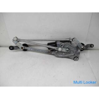 Honda Civic hatchback FK7 wiper with motor link