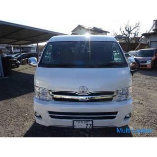 Toyota Hiace * Chief * 10-seater * HID * Keyless * Left power sla * Navi * One Seg TV * DVD * CD * E