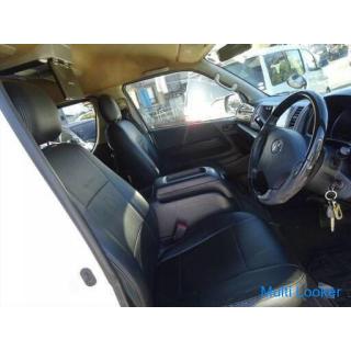 Toyota Hiace * Chief * 10-seater * HID * Keyless * Left power sla * Navi * One Seg TV * DVD * CD * E