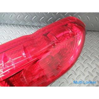 Toyota genuine 200 series Hiace 4 type 5 type tail light lamp lens left side KOITO 26-140 No cracks 