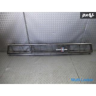 Nissan genuine 720 DATSUN front grille radiator grille with exterior emblem