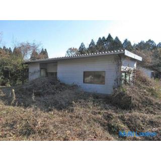 Kirishimataguchi, Kirishima City [Land with building] 3 buildings + forest with chicken house Approx