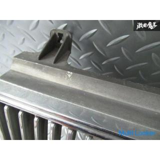 Toyota Genuine MS112 Crown Royal Saloon 4-door sedan front radiator grill