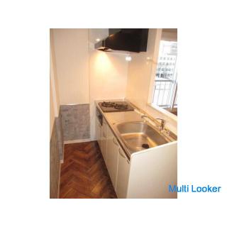 First come, first served! Corner room! There is a vacancy in a popular property! Parking available P