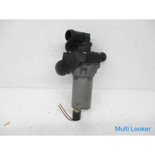 2008 BMW 320i VA20 E90 water pump