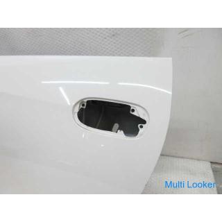 2008 BMW Z4 E85 BU25 Left door panel