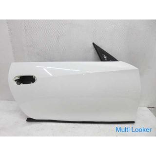 2007 BMW Z4 E85 BU25 Right door panel