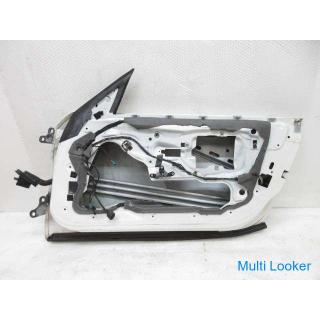 2007 BMW Z4 E85 BU25 Right door panel