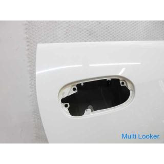 2007 BMW Z4 E85 BU25 Right door panel