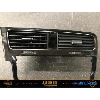 VW Golf air grill