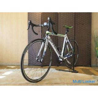 CANNONDALE SUPERSIX EVO 18-speed White Carbon Frame Shimano 105 Road Bike