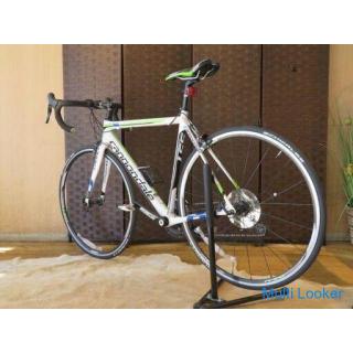 CANNONDALE SUPERSIX EVO 18-speed White Carbon Frame Shimano 105 Road Bike