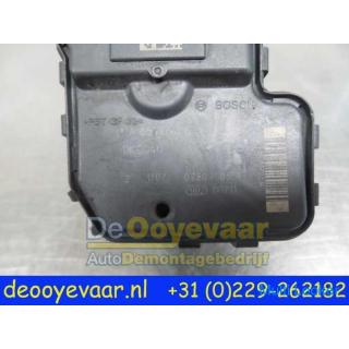 Mercedes E-Class throttle body - Used