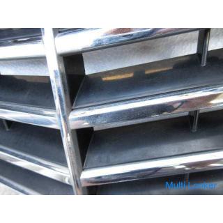 2004 Mercedes W211 E320 with external grill emblem