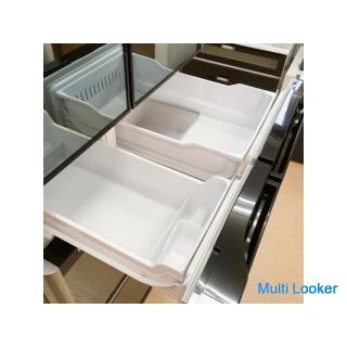 Hitachi 565L 6-door refrigerator R-M5700D. Made in 2013. Cleaned and operation confirmed. Second-han