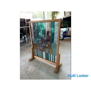 It ’s very nice! Stained glass partition!