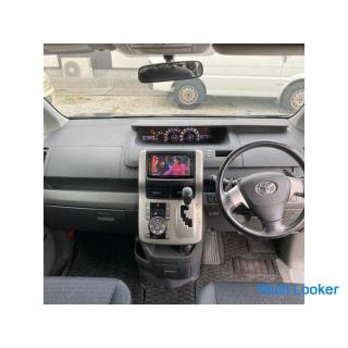 ★ Paddle shift ★ Back camera ★ 2009 Toyota Voxy ZS Kirameki (ZRR70W) 2000cc 180.000 km.