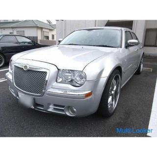 Trade-in / exchange possible ◆ Chrysler 300C 3.5 ◆ Rare right H ◆ Dealer car ◆ External 22 inch alum